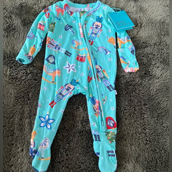 Posh Peanut NEW Holiday Christmas Nutcracker Footie Zip Preemie Bamboo - Picture 2 of 12